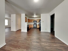 10155 Cumberland Pointe Blvd in Noblesville, IN - Foto de edificio - Building Photo