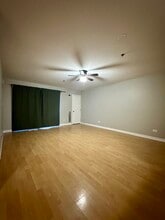 3255 Kirchoff Rd in Rolling Meadows, IL - Building Photo - Building Photo