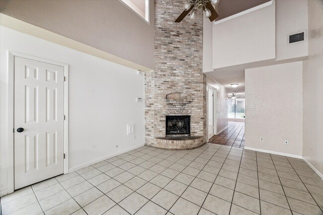 17164 Beaver Springs Dr in Houston, TX - Building Photo - Building Photo