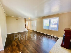6105 Prairie Ct in Virginia Beach, VA - Building Photo - Building Photo