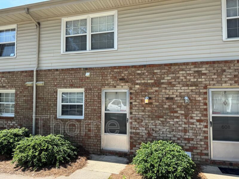 610 S Boddie St in Nashville, NC - Building Photo