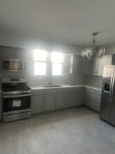 1108 Lincoln St in North Chicago, IL - Building Photo - Building Photo
