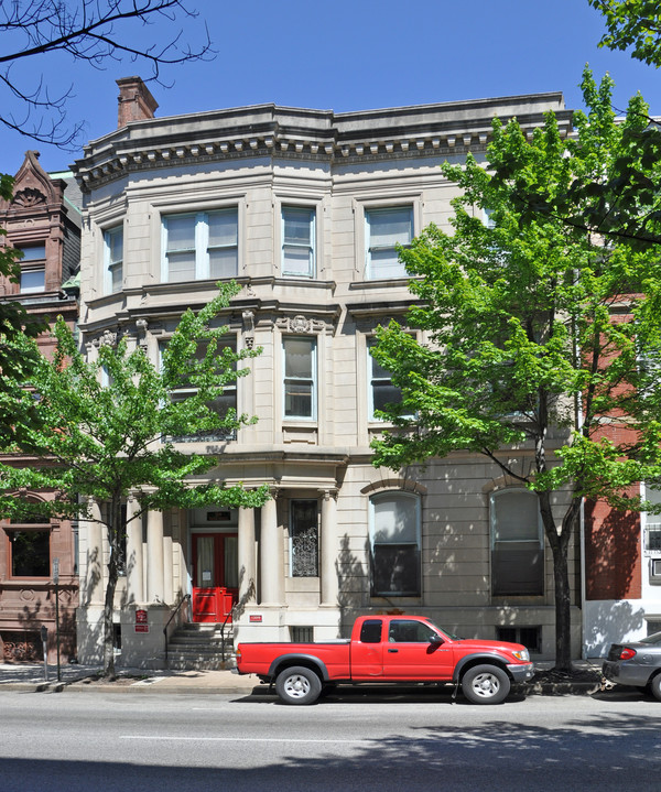 1209 St Paul St in Baltimore, MD - Building Photo