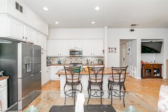 445 Corte Calypso in Chula Vista, CA - Building Photo - Building Photo