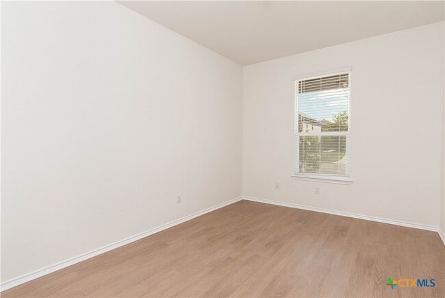 661 Bailey Park Dr in Jarrell, TX - Building Photo - Building Photo