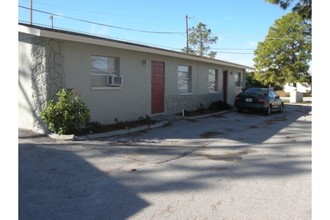 86 4th St in Ft. Myers, FL - Building Photo - Building Photo