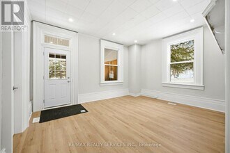 8918 Wellington Rd 124 in Erin, ON - Building Photo - Building Photo