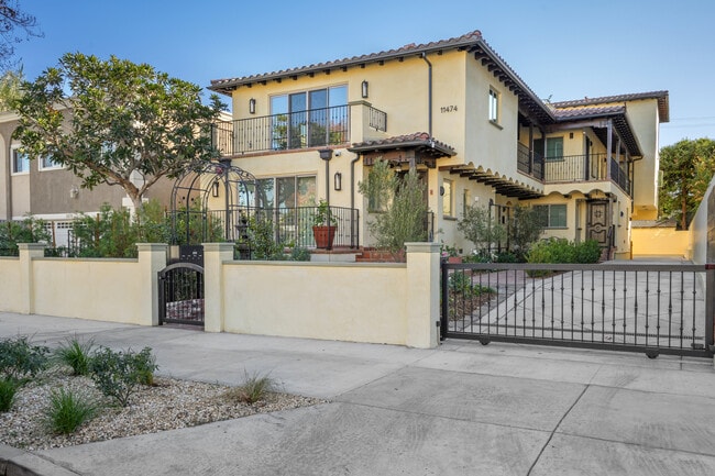 11474 Moorpark St, Unit 5
