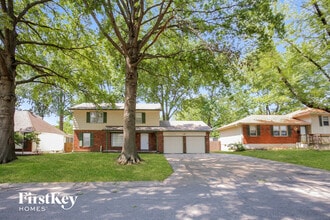 3908 S Summit Ridge Dr in Independence, MO - Building Photo - Building Photo