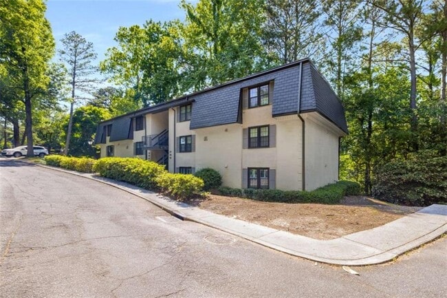 183 Triumph Dr NW in Atlanta, GA - Building Photo - Building Photo