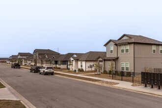 105 Fairmeadow Downs Dr in Hutto, TX - Building Photo - Building Photo