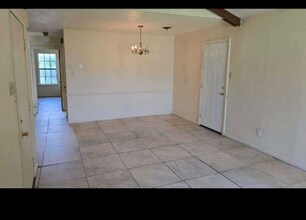 143 S Gosnell St, Unit B in Gosnell, AR - Foto de edificio - Building Photo