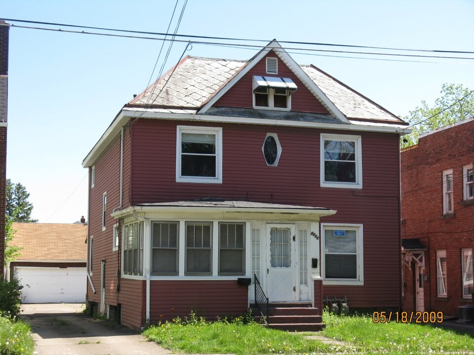 1125 W 26th St in Erie, PA - Building Photo