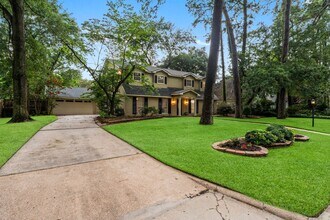 16815 Memorial Oaks Ln in Spring, TX - Building Photo - Building Photo