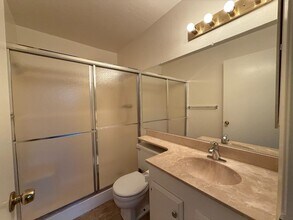 410 Nantucket St in Foster City, CA - Building Photo - Building Photo