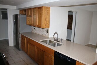 6734 El Camino Paloma St in Port Richey, FL - Foto de edificio - Building Photo