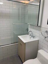 111 Lawrence St in Brooklyn, NY - Building Photo - Building Photo