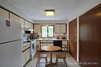 7 Hartley St in Lewiston, ME - Foto de edificio - Building Photo