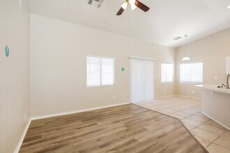 412 Rancho Del Mar Way in North Las Vegas, NV - Building Photo - Building Photo