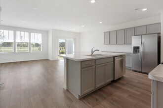 2260 Horseshoe Cir in Naperville, IL - Building Photo - Building Photo