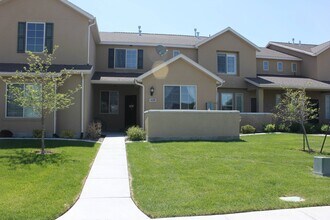 428 Brigham Rd in Stansbury Park, UT - Building Photo - Building Photo