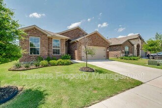 2432 Goodnight Ranch Dr in Weatherford, TX - Building Photo - Building Photo