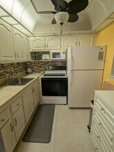 20 Coventry A in West Palm Beach, FL - Building Photo - Building Photo