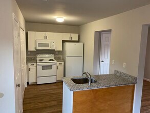 90 Crabapple Rdg in Dahlonega, GA - Foto de edificio - Building Photo