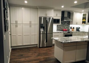 2 Olive Ct in San Mateo, CA - Building Photo - Building Photo