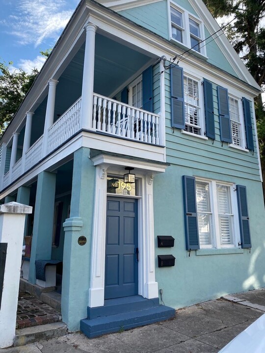 195 Smith St-Unit -Main House in Charleston, SC - Building Photo