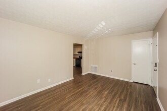 156 Meadowlark Ln in Jonesboro, GA - Building Photo - Building Photo
