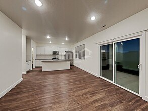 9446 W Hiden Stream St in Star, ID - Building Photo - Building Photo