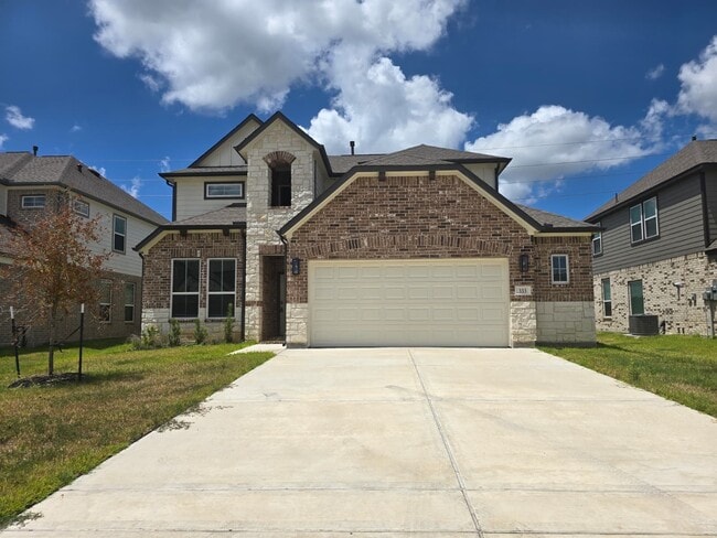 property at 333 Spruce Oak Ln