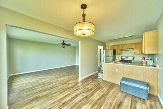 1080 Fairlane Ct in Franklin, IN - Foto de edificio - Building Photo