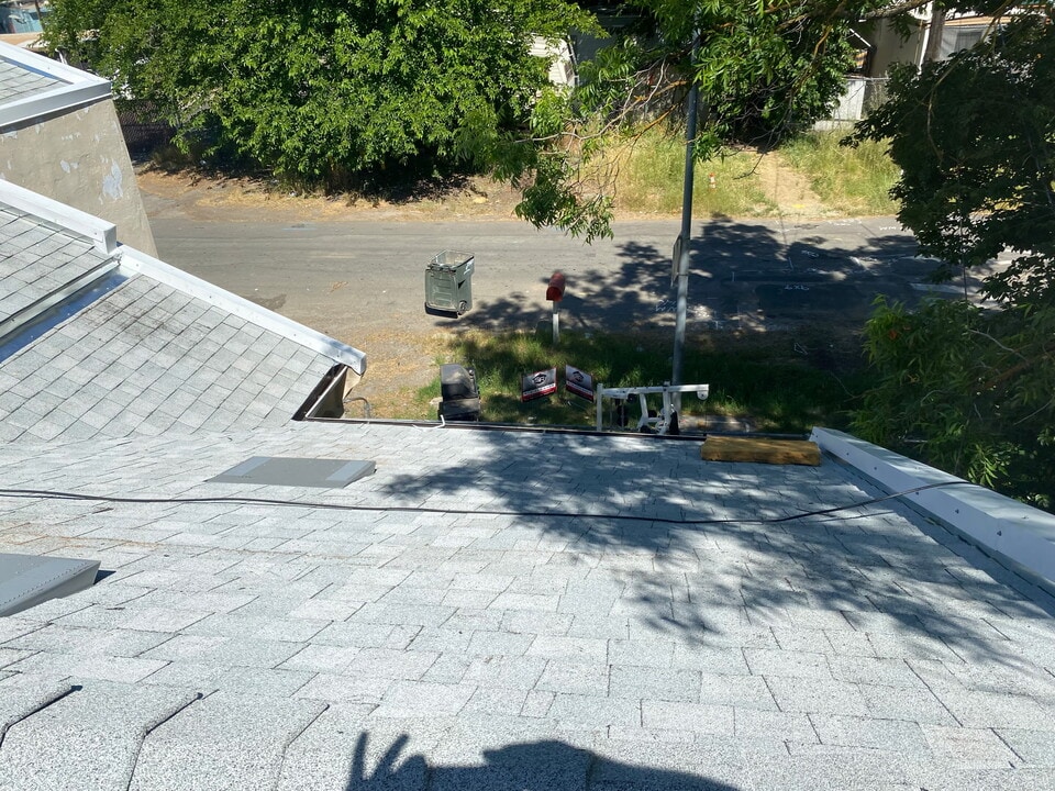1363 93rd Ave, Unit B in Oakland, CA - Building Photo