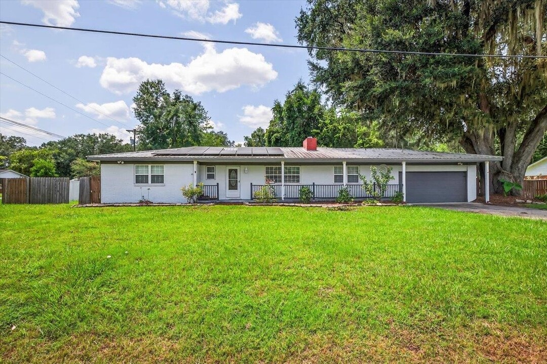 4214 Woodcrest St in Tallahassee, FL - Building Photo