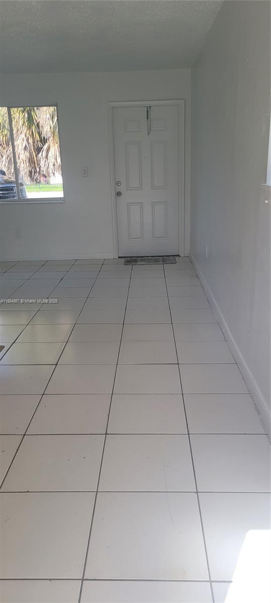 2591 Superior St in Opa Locka, FL - Building Photo - Building Photo