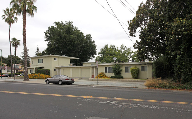 355-371 E Reed St in San Jose, CA - Building Photo - Building Photo