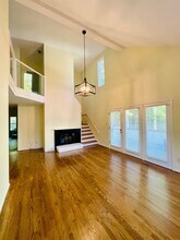 107 Essex Dr in Chapel Hill, NC - Building Photo - Building Photo