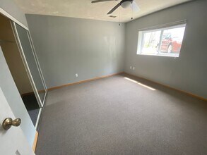 1324-1326 Knollwood Ave in Kalamazoo, MI - Building Photo - Building Photo