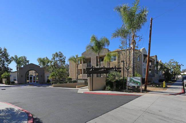 Ventaliso Apartment in San Marcos, CA - Building Photo - Building Photo