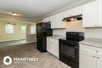 3313 Woodlea Dr in Greensboro, NC - Building Photo - Building Photo