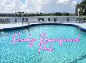 3417 NW 44th St, Unit 201 in Lauderdale Lakes, FL - Building Photo - Building Photo
