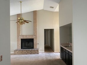 5709 Palma del Sol Way in Las Vegas, NV - Building Photo - Building Photo