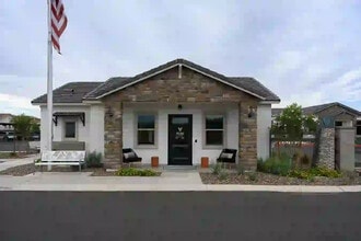 Village at Pleasant River in Peoria, AZ - Building Photo - Building Photo