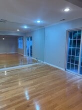 3 Paula Way in Berkeley Heights, NJ - Foto de edificio - Building Photo