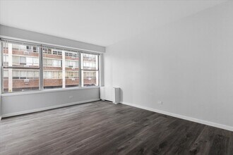 6157 N Sheridan Rd in Chicago, IL - Building Photo - Building Photo