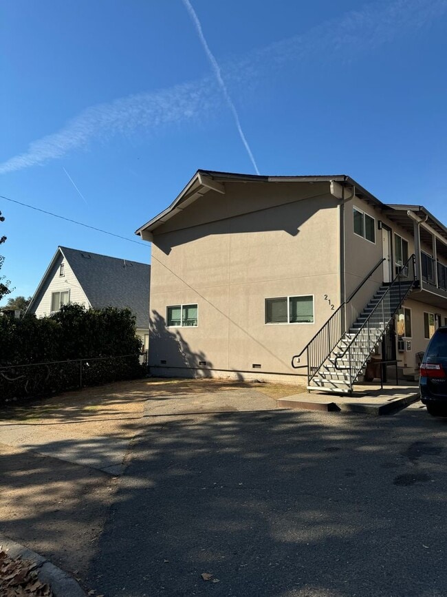 212 D St in Roseville, CA - Building Photo - Building Photo