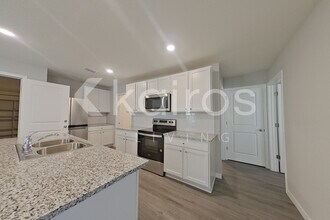 8676 SW 43rd Ter in Ocala, FL - Building Photo - Building Photo