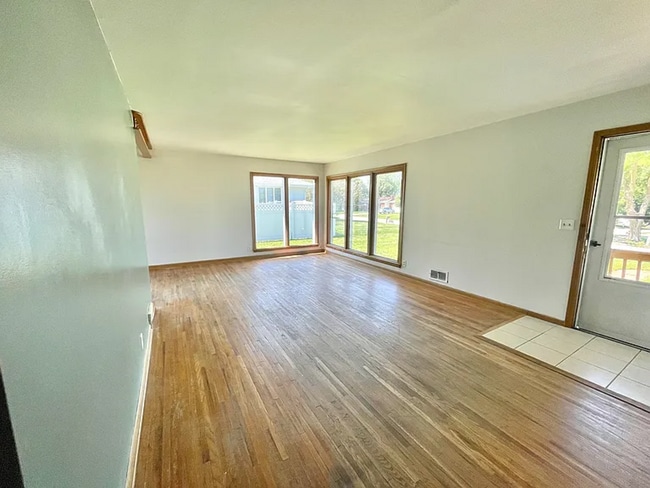 2713 S 74th St in Omaha, NE - Building Photo - Building Photo